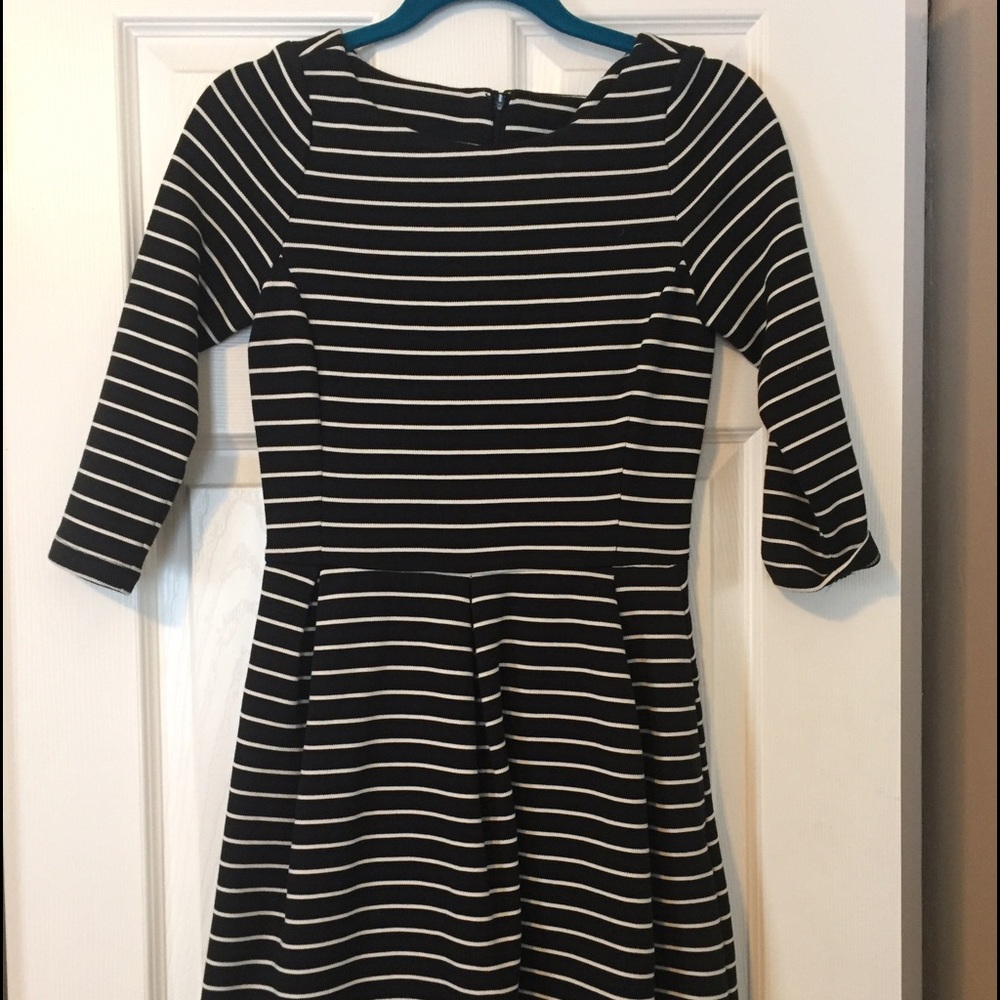 Black and white striped Banana Republic dress