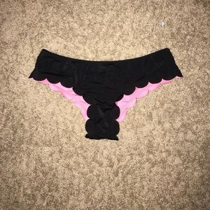 VERY CHEEKY black scallop bikini bottoms.