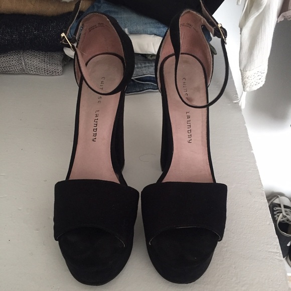 Chinese Laundry Black Avenue Platforms 10 Heels - Picture 2 of 3