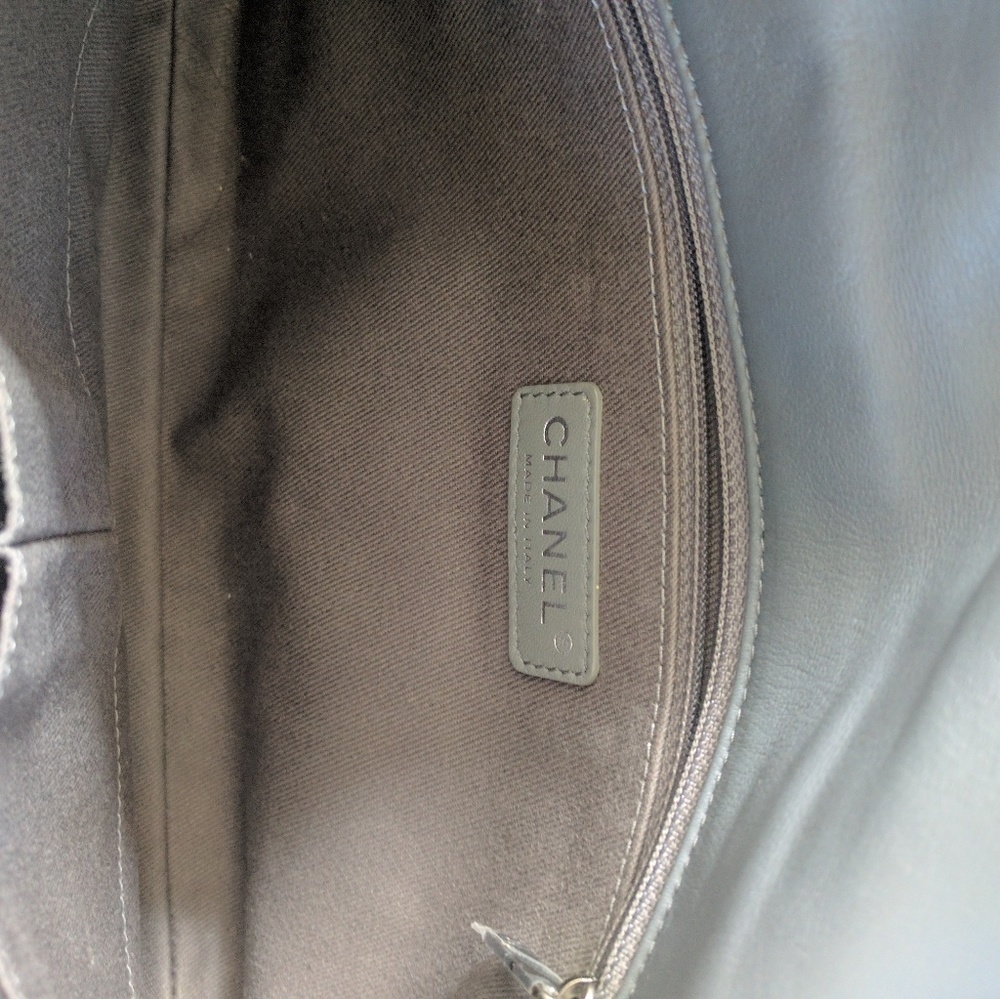 Chanel graffiti flap. Very rare! - Picture 2 of 6