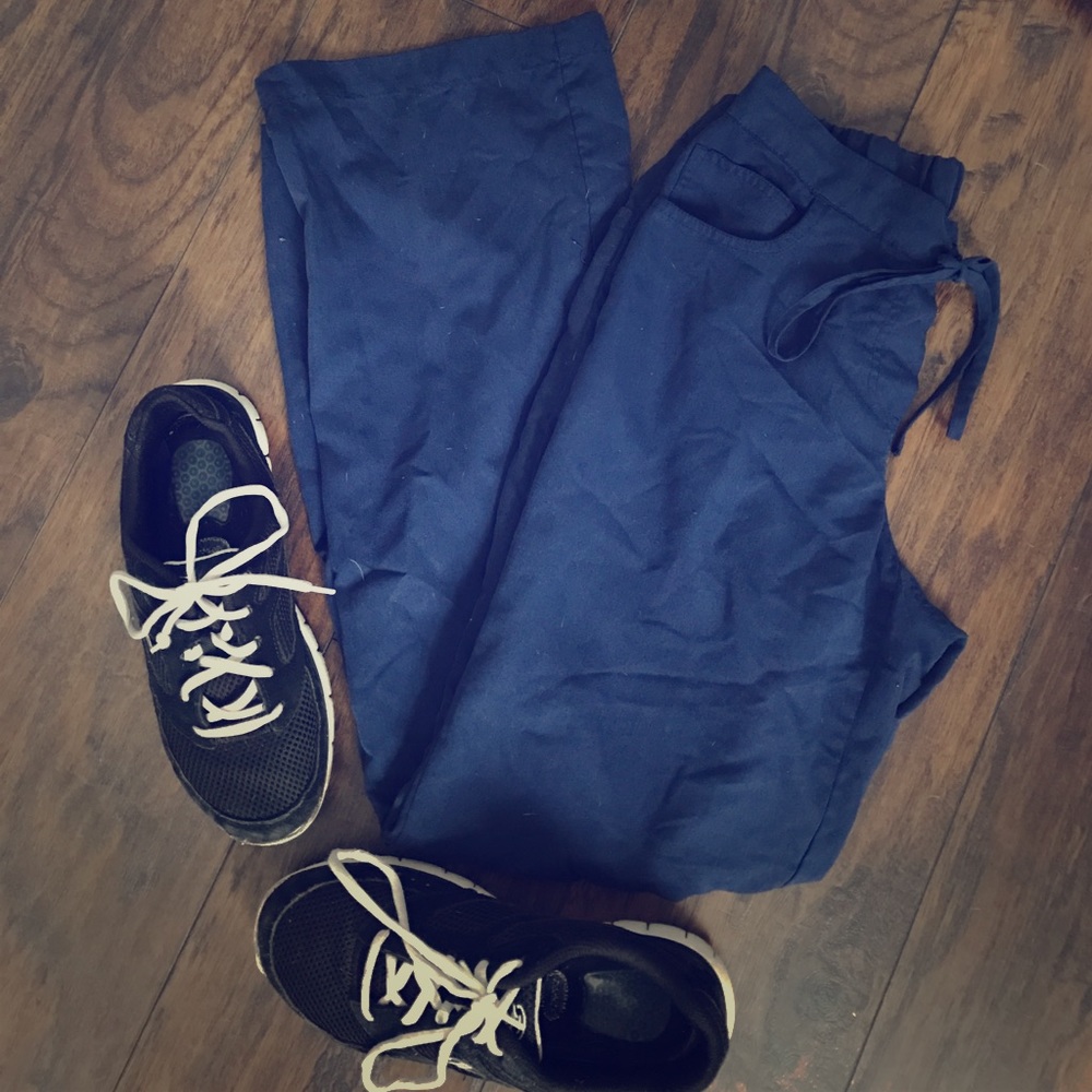 Scrub pants