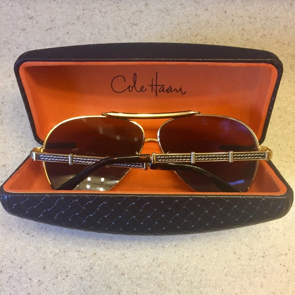 🔸Cole Haan Aviator Sunglasses🔸 - Picture 3 of 8
