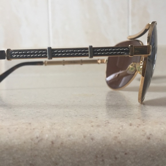 🔸Cole Haan Aviator Sunglasses🔸 - Picture 7 of 8