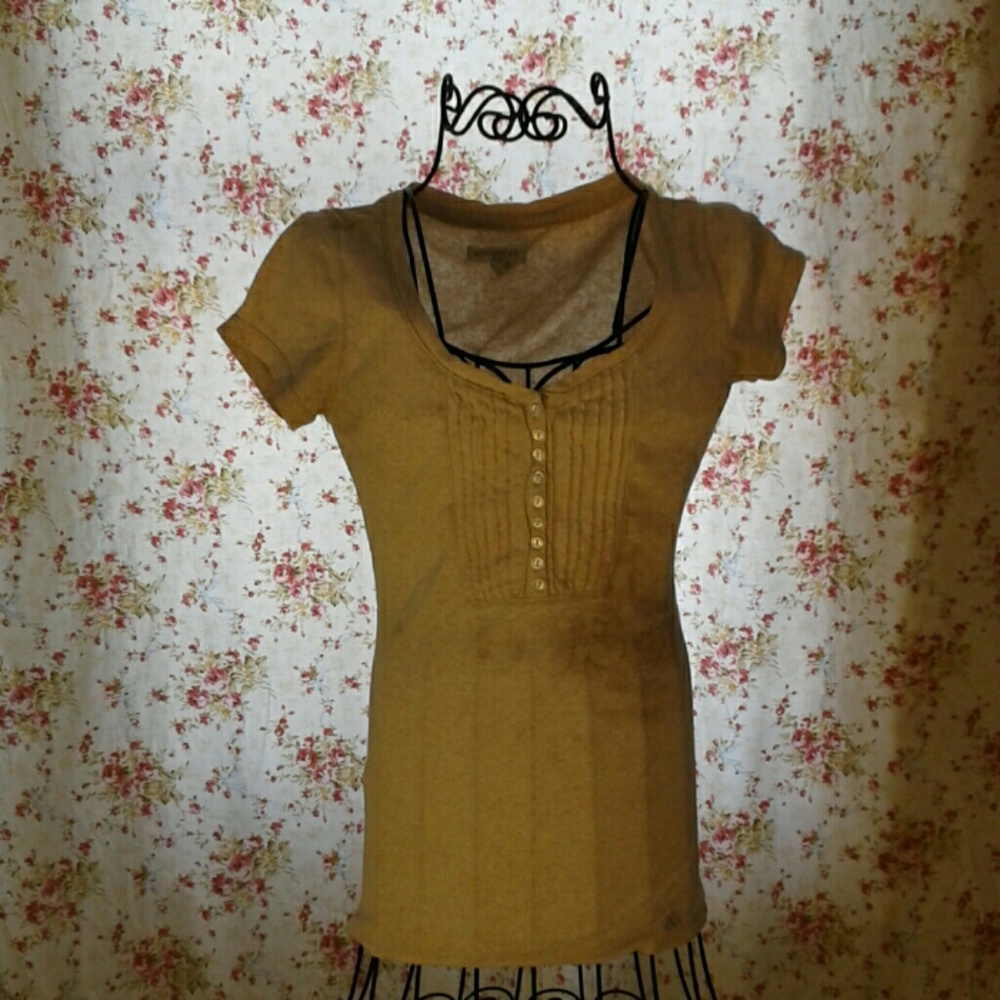 Aeropostale Creme Top