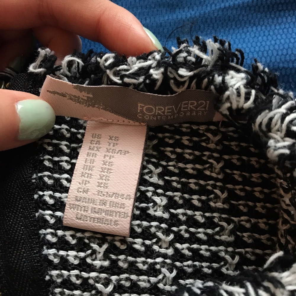 3 crop top forever 21 shirts, one forever 21 skirt