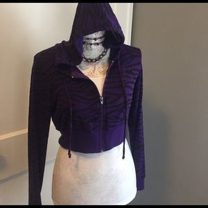 Hooded crop zip up ☮️