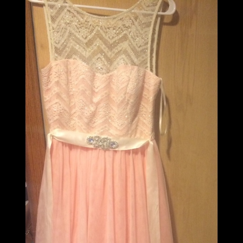 PRICE DROP❗️❗️❗️Stunning prom dress!!