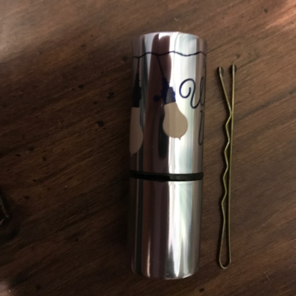 🎉HOST PICK🎉 NEW Benefit "Watts Up" Highlighter - Picture 5 of 5