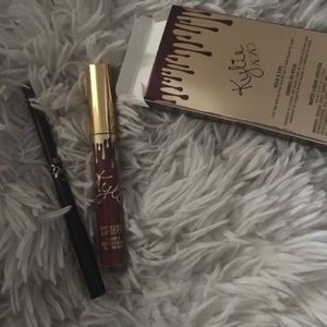 Kylie Leo lip kit