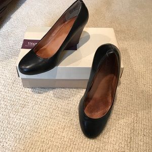 Women's Clarks High Black Leather Wedges