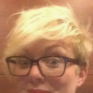 Meet your Posher, Deborah