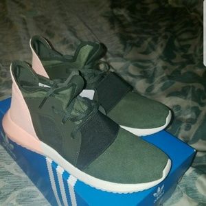 FLASH SALE!!!! Adidas Tubular