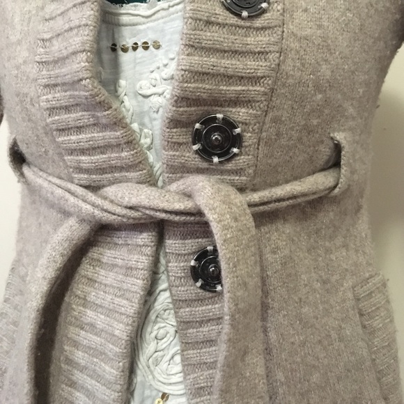 Banana Republic cardigan - Picture 2 of 3