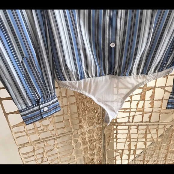 Express Pinstripe Dress Shirt Bodysuit - Size M 💋 - Picture 2 of 3