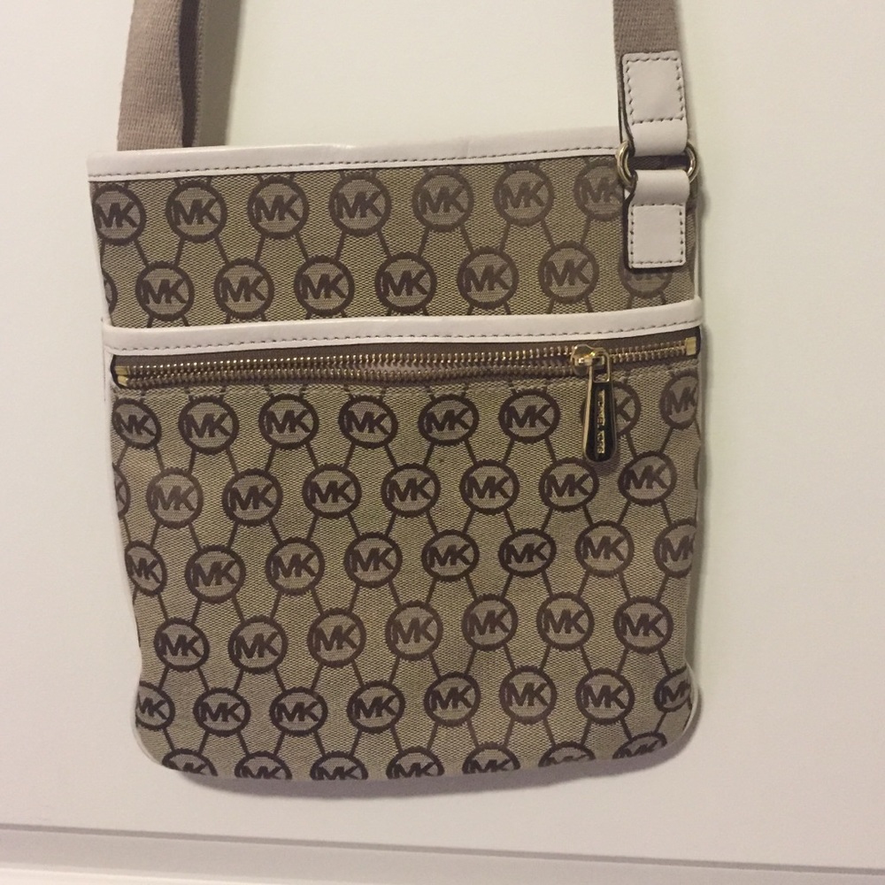 Michael Kors satchel purse