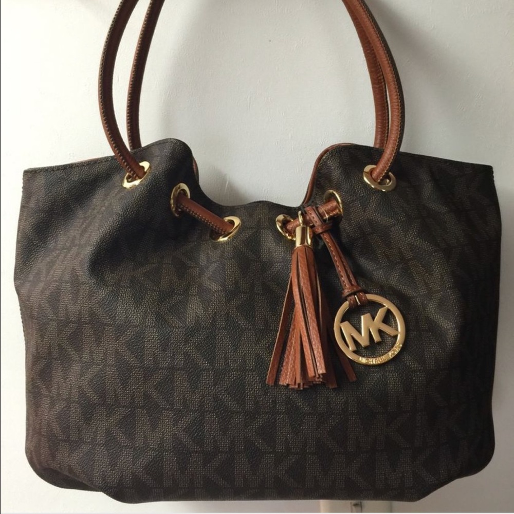 Michael Kors Drawstring bag