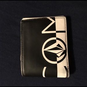Volcom wallet