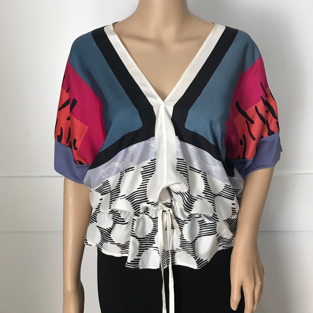 Tailor Made V neck short sleeves Top Size M