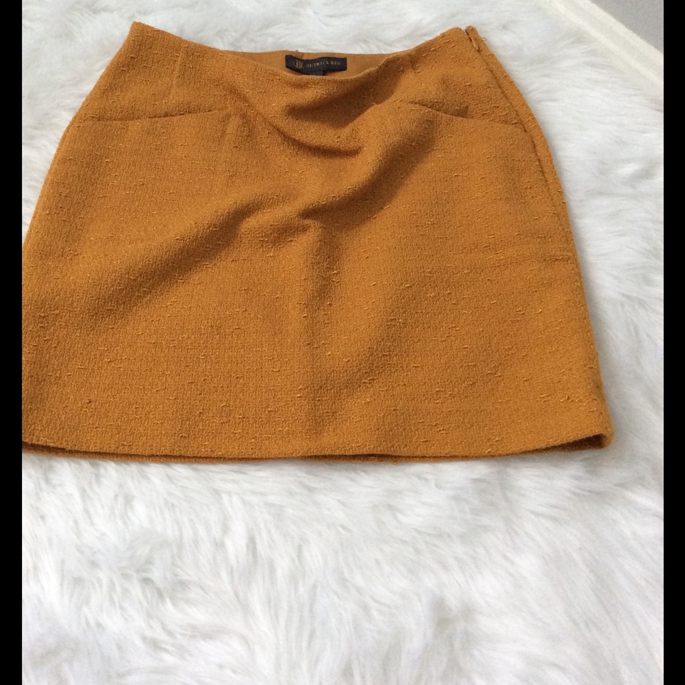 Mustard yellow mini