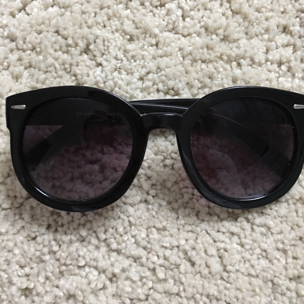 Urban Outfitters Sunnies