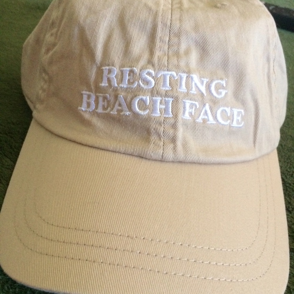 VS Pink Resting Beach Face hat