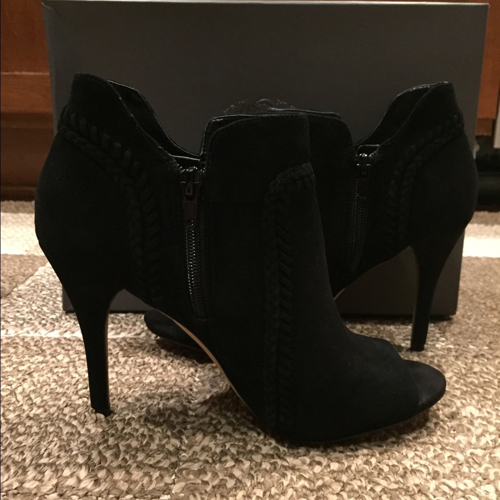 Vince Camuto peep toe shootie braided suede bootie - Picture 2 of 6
