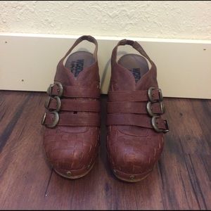 Jeffrey Campbell Woodies leather platform clog