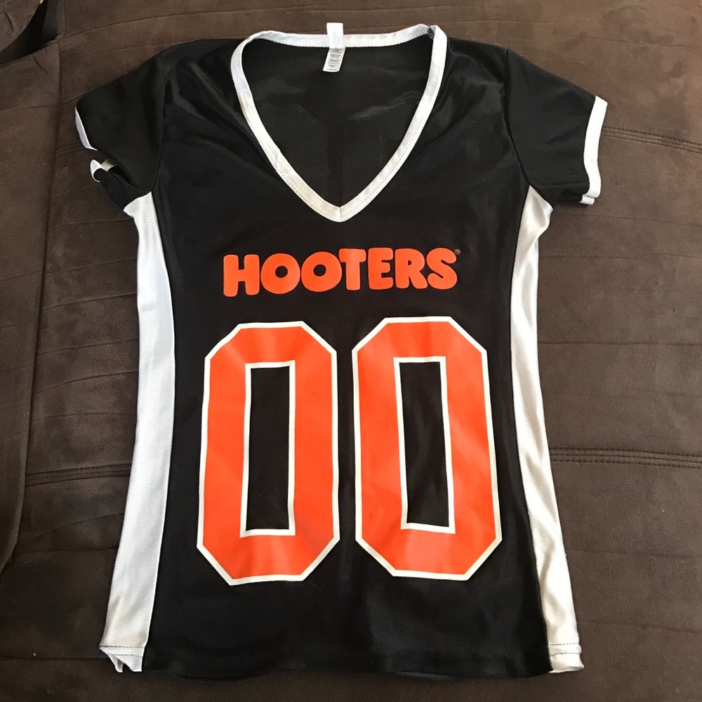 Black hooters jersey