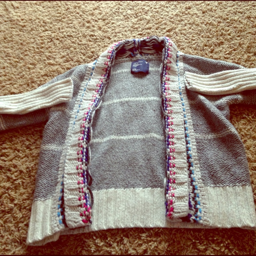 M American Eagle Sweater