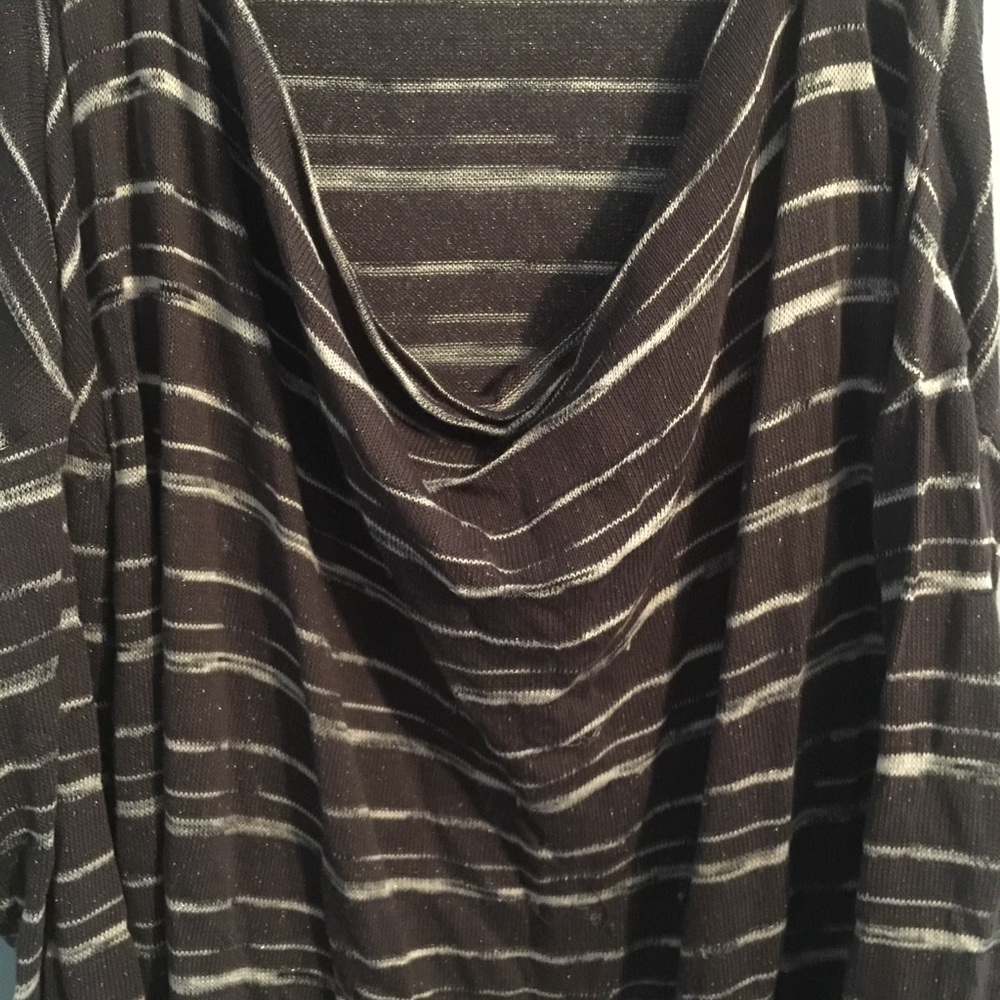 Sweater - Picture 2 of 3