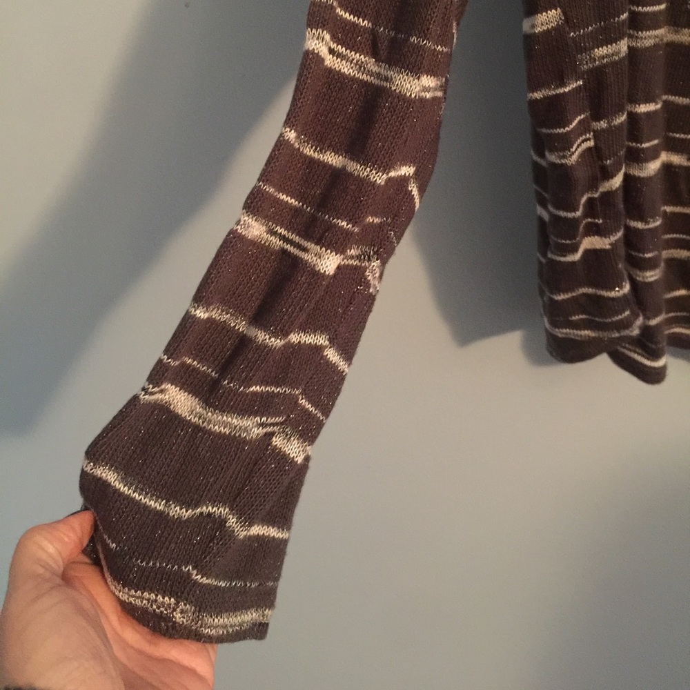 Sweater - Picture 3 of 3
