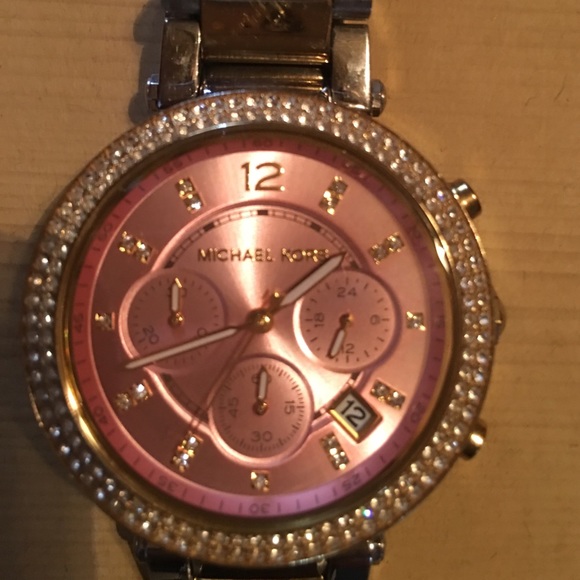 Michael Kors Watch - Picture 2 of 2