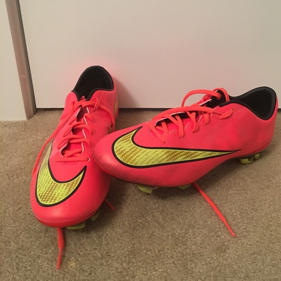 Mercurial Cleats - Picture 1 of 2