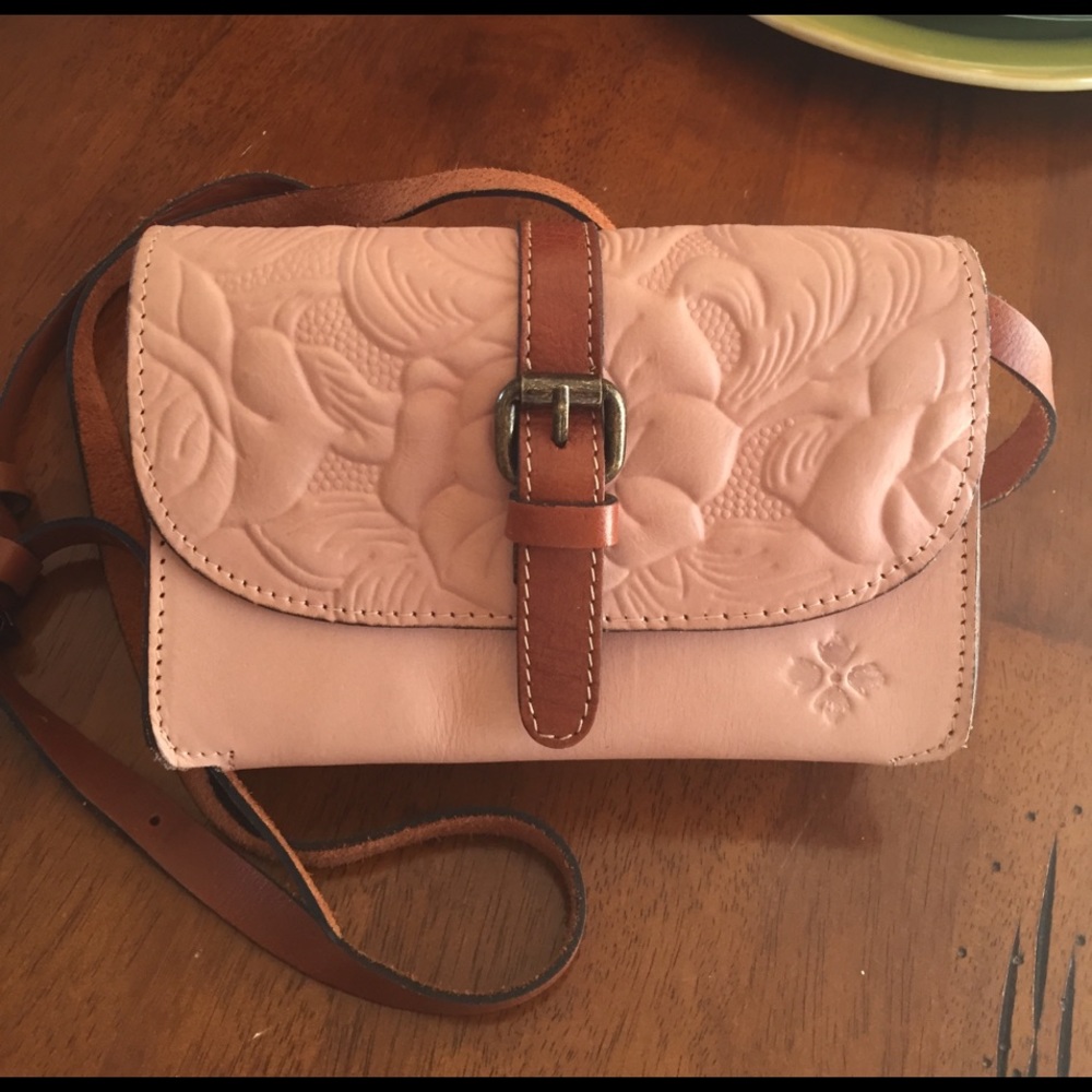 🎒Patricia Nash  Cross Body