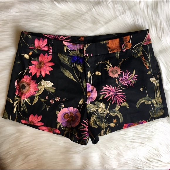 Forever 21 Pants - Forever 21 Black Floral Shorts - Sz L