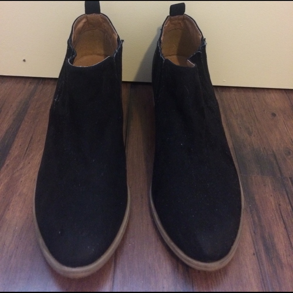 Melrose and Market black booties