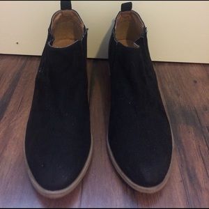 Melrose and Market black booties