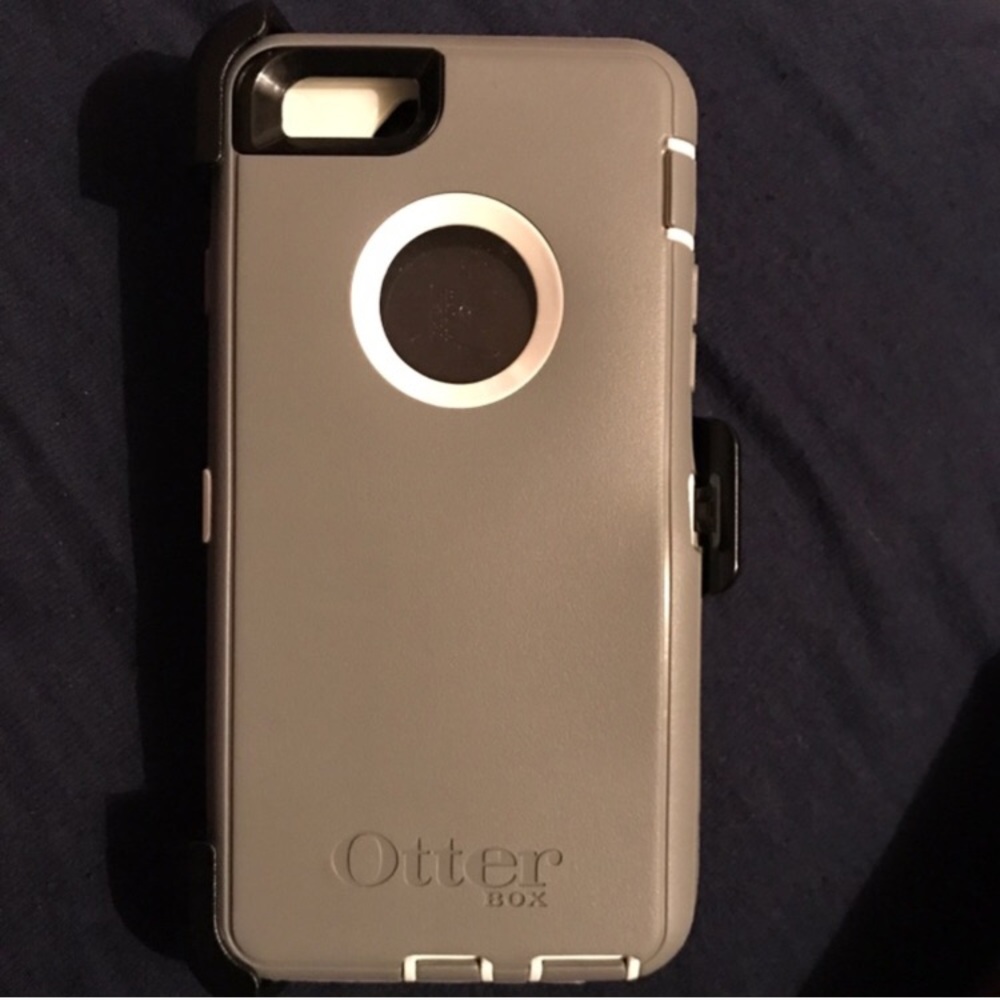 Brand New! iPhone 6 otter box