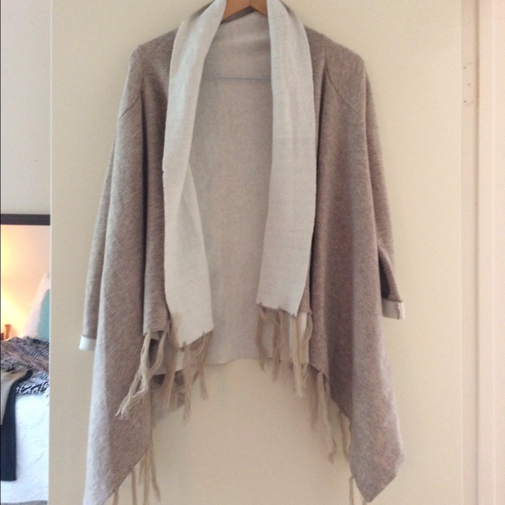 Nordstrom Brand Love Token Tan & Cream Sweater xs