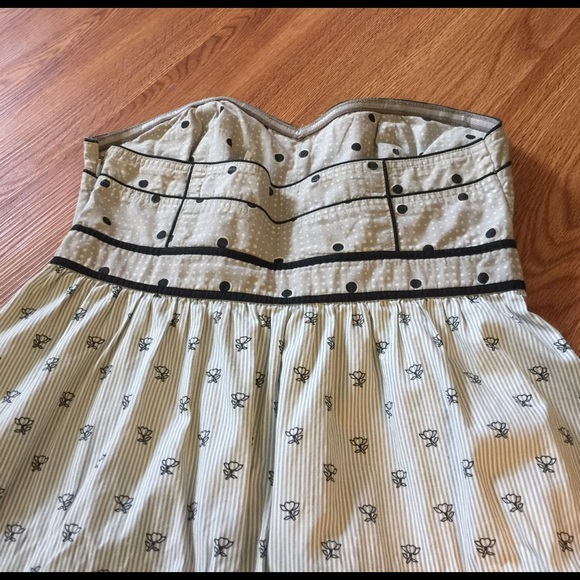 Urban Outfitters strapless dress - Picture 4 of 6