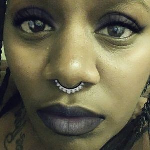 Meet your Posher, Ramona