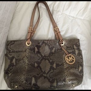 Michael Kors Tote