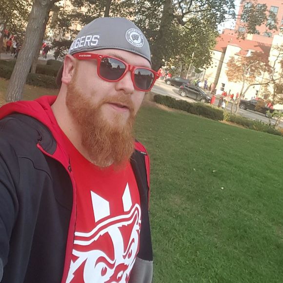 Meet your Posher, Chris - Picture 1 of 1