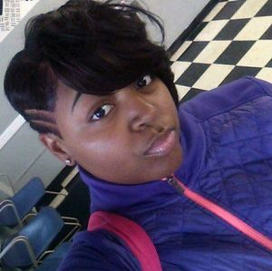 Meet your Posher, Davisha