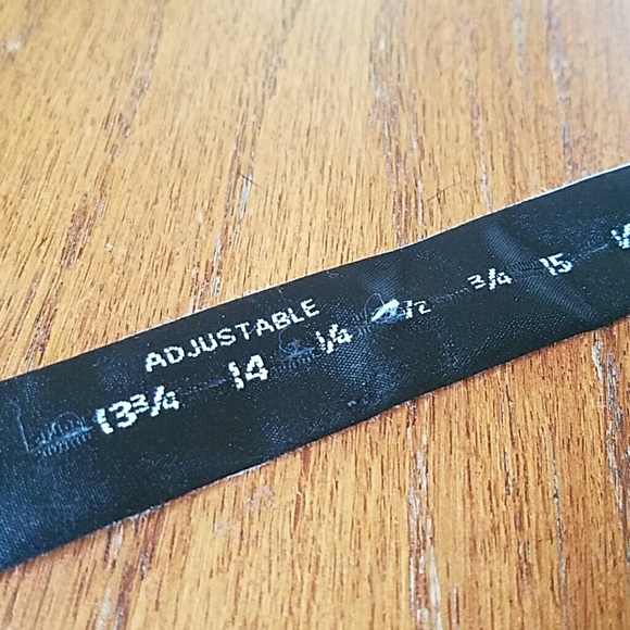 Light Blue Subtle Pattern Bowtie - Picture 3 of 4