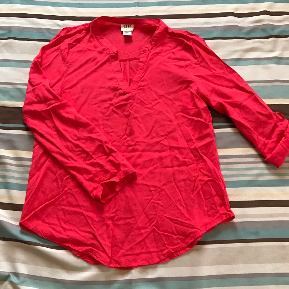 Neon Soul Orange/ Coral V-neck top