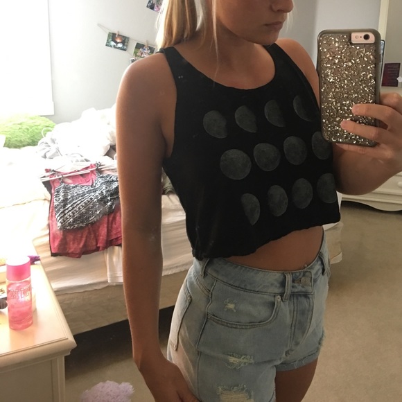 Brandy Melville crop top - Picture 2 of 2