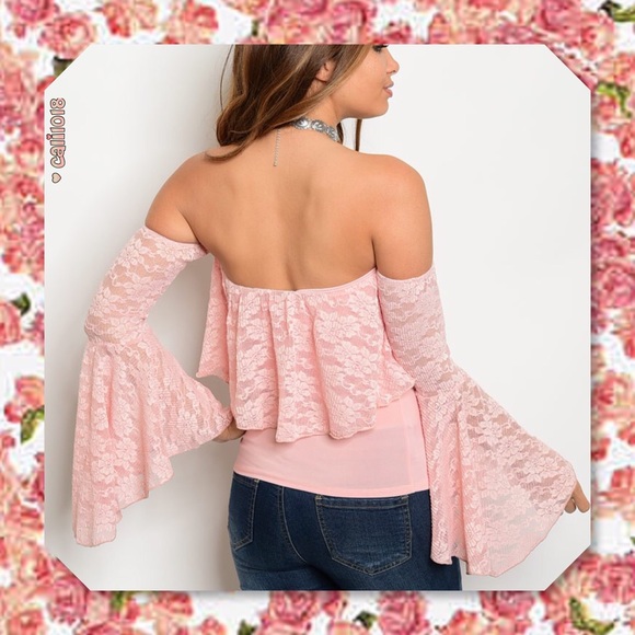 1 SM LEFT🆕Peach Off Shoulder Lace Bell Sleeve Top - Picture 3 of 3