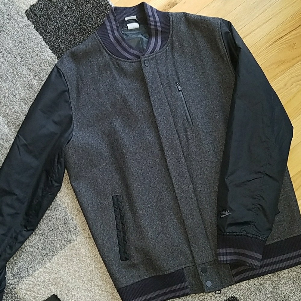NIKE Bomber Jacket