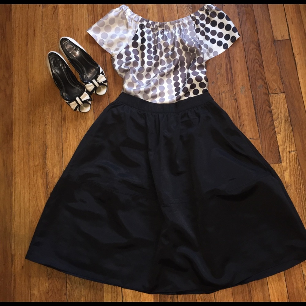 Banana Republic silk dot blouse